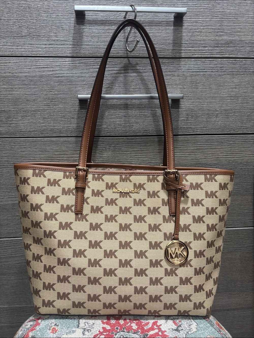 NWT Michael Kors Jet Set Logo Jacquard Tote Bag